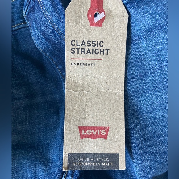 NWT Levi’s Classic Straight Hyper Sculpt Size 6 Long W28xL32 - Picture 11 of 11